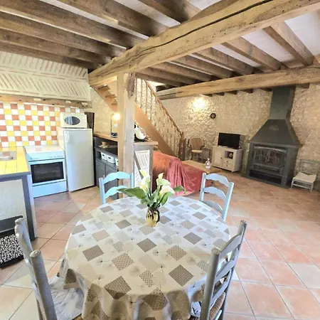 Charmante Maison En Foret Pres D'eymet, Animaux Admis - Fr-1-616-247 * 에이메