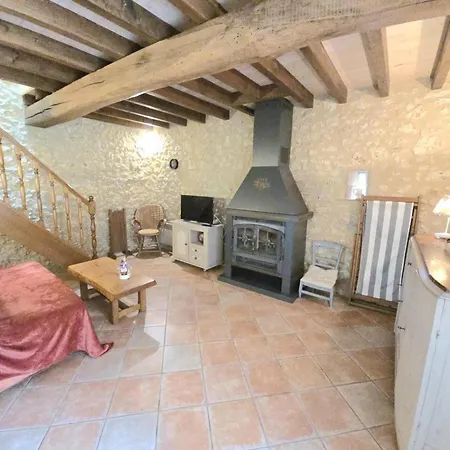 펜션 Charmante Maison En Foret Pres D'eymet, Animaux Admis - Fr-1-616-247