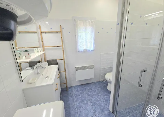 Charmante Maison En Foret Pres D'eymet, Animaux Admis - Fr-1-616-247 איימט